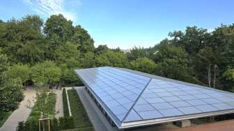 Photovoltaikanlage auf dem Dach des neuen Pavillons, 2026, Museum Langmatt, Baden
