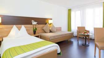 Doppelzimmer zum Innenhof